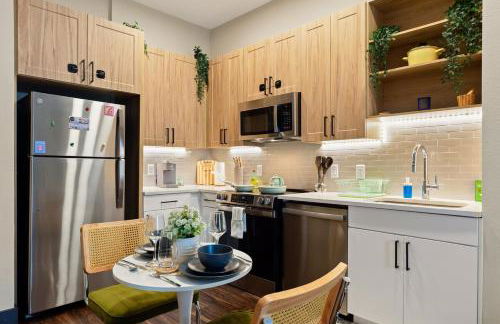 12min Downtown, 6min Domain with Pool and Free Parking - Foto 17