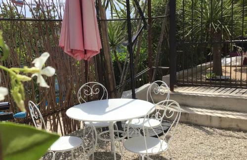 Villa Azur - 2 pièces rez-de-jardin dans une maison avec piscine - Foto 3