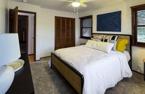 Riverfront Retreat - Right next to the White River - Foto 16