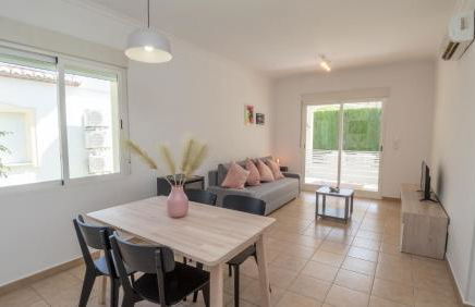 Casa Adosada Esquinera Urbanización Piscina Comunitaria - Photo 13