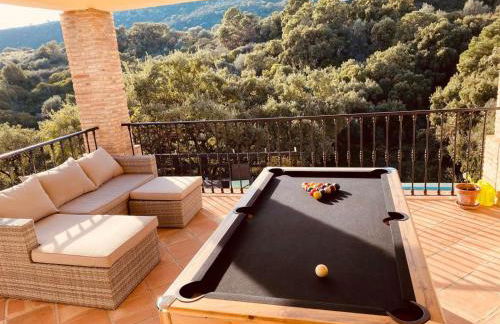 Luxury Villa - Sleeps up to 8 & Infinity Pool - Photo 54