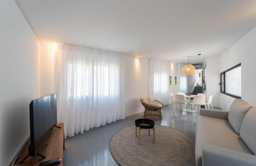 Oceanside Village 4 - Photo 12