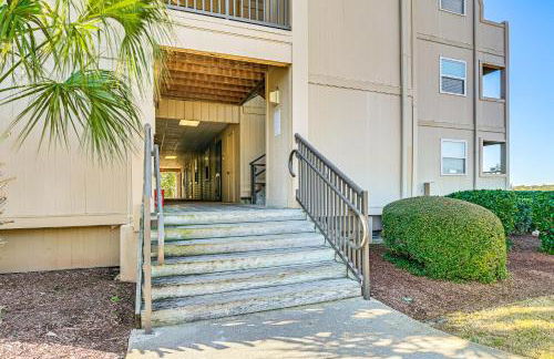 Waterfront Gem with Balcony in Garden City - Foto 17