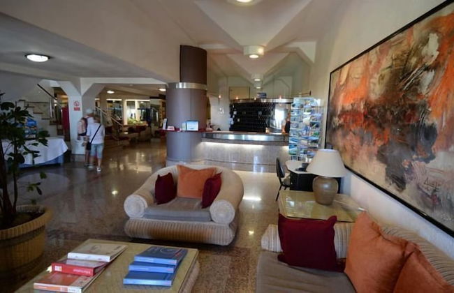 Palm Garden Apartments - Photo 4