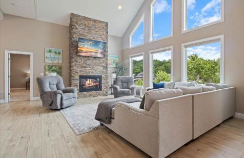 Luxury Home on Cove with Boat Slips, Waterslides, and Jump Deck - Foto 10