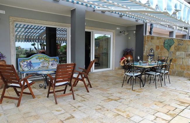 Villa Venus on the Beach - Photo 30