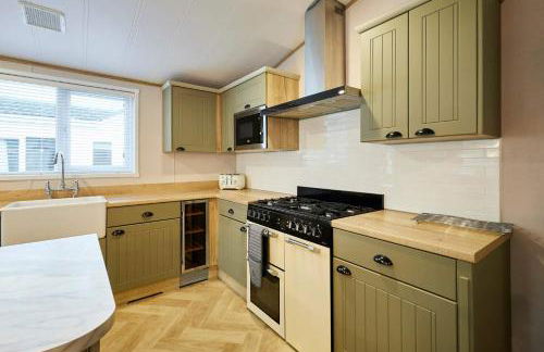 Cherry Lodge with Hot Tub - Foto 21