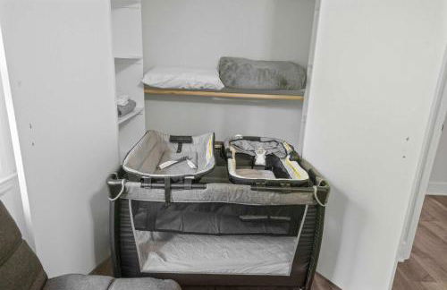 Fire pit - 6 Min to North Hills - Screened Porch - Foto 33