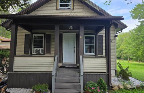 Charming 3 bedroom 2 bath home in Bloomfield with wishing well - Foto 36