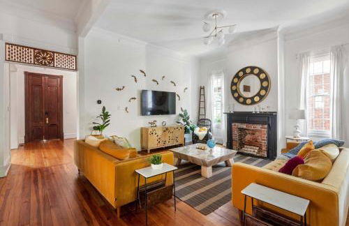 Grand Damn - Photo 21