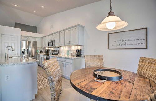 Close to Hikes! Snowbird Oasis with Pool in Estrella - Foto 7