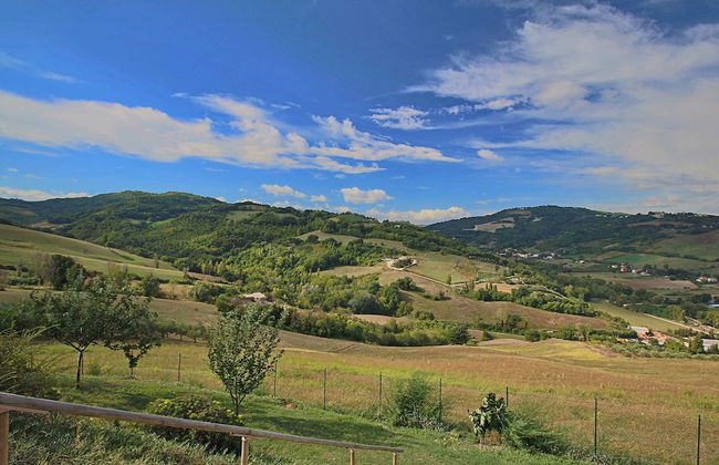 Tranquil Hilltop Cottage - Foto 41