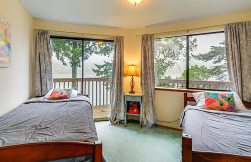 Waterfront Bainbridge Island Home Stunning Views! - Foto 20