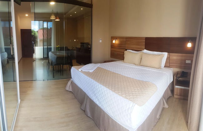 Premium Suites Deluxe Aparthotel Equipetrol - Photo 17