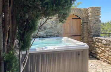 La maison Haut-perché townhouse with view and jacuzzi - Photo 3