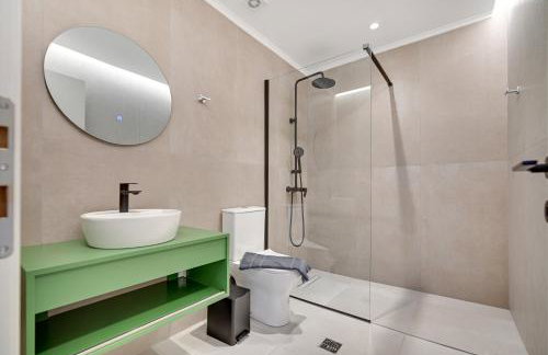 Nomads Lux Studios & Business Center - Photo 16