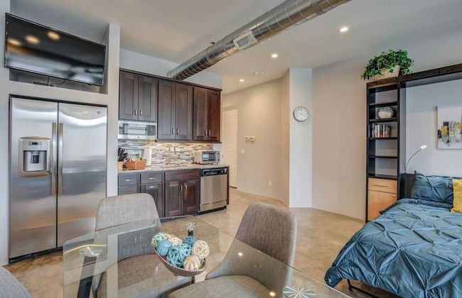 4BR Modern Marvel Downtown Custom Private Balcony - Foto 35