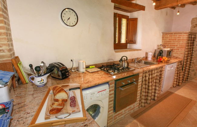 Holiday House Overlooking Lake Near Tuscany - Photo 14