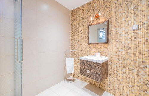 Cozy villa with pool and Barbecue - Foto 23