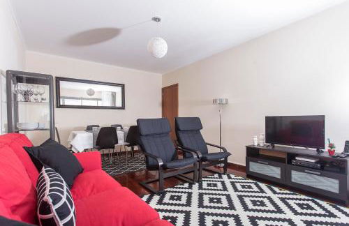 Green & Blue 3 Bedrooms - Photo 17