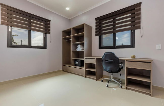 NEW 6BR Villa w Pool Across Street Palmbeach - Foto 21