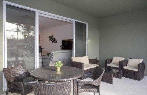 Amazing 4 beds with private pool near Disney - Foto 59