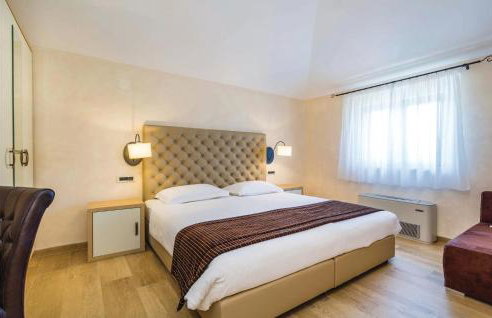 4 Bedroom Beautiful Home In Turcic - Foto 5