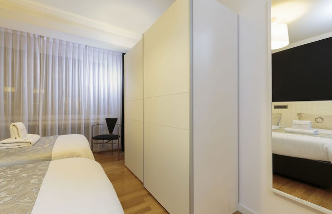 The Queen Luxury Apartments - Villa Carlotta - Photo 5