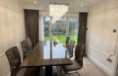 Lovely 3 bedroom house in Borehamwood . - Foto 8