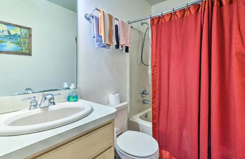 Hot Tub and Deck Pet-Friendly Poconos Getaway! - Foto 18