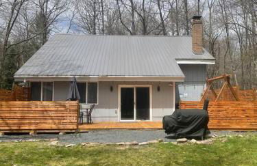 Modern Home near Lake w HotTub, Game Room, Fireplace - Foto 75