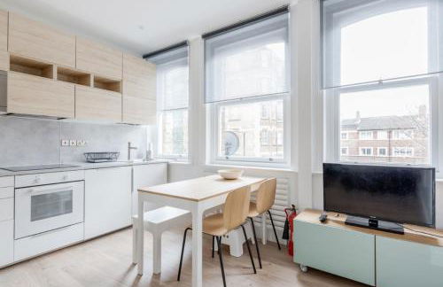 Live like a Londoner by TOWER BRIDGE - Photo 5