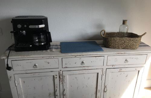 TOUT A PIED ! T2 25m2 - Parking privé - Wifi - Foto 9