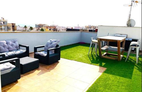 ATICO con VISTAS AL MAR - Photo 10