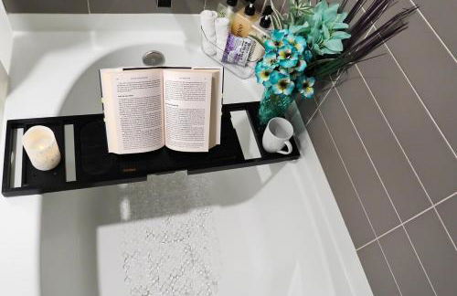 Seaside Retreat 1BD Lux King in Southeast Jax - Foto 21