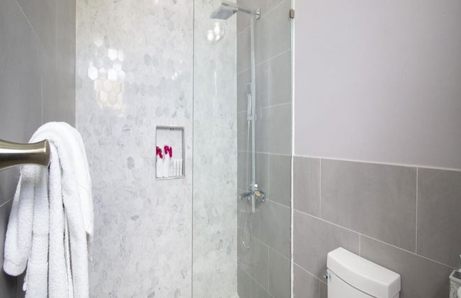 Villa 99 - 3 Bed w Private Pool - Photo 18