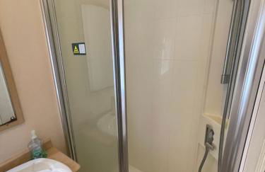 Meadow View 3-bed Caravan - Sleeps 8 - Petfriendly - Foto 24