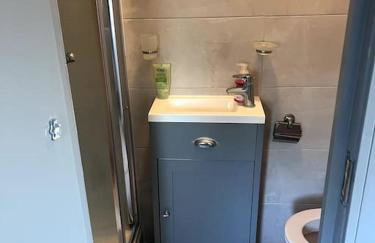 Remarkable Cozy 1-bed Studio in Romford London Uk - Foto 28