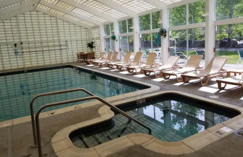 Lovely Townhouse with Views - Foto 16