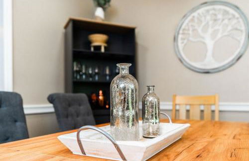 Ultimate Getaway with Pool and Games - Foto 19