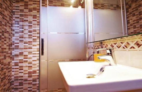 Lovely Home In St Cebrià De Vallalta - Foto 51