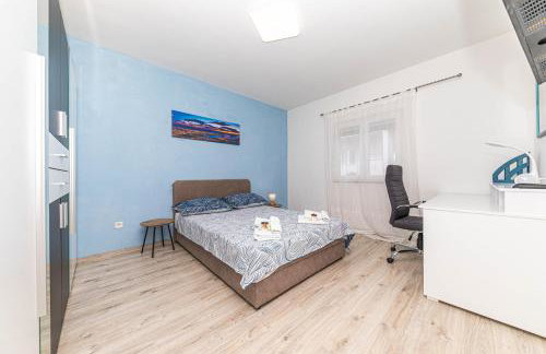 Apartman Luci - Private Heated pool - Photo 24