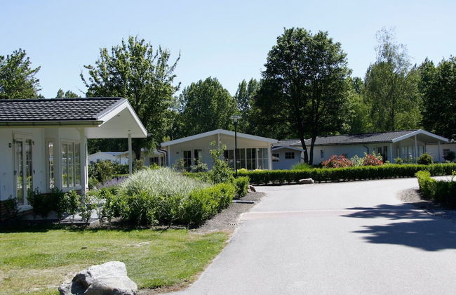Modern Chalet With a Fireplace in a Holiday Park - Foto 59