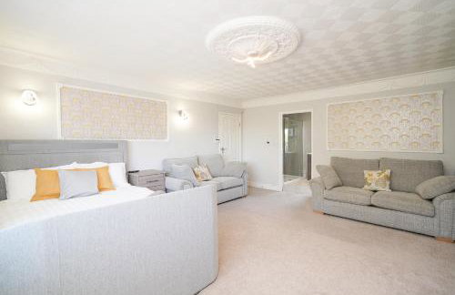 Rent My Spa Home with swimming pool, hottub and sauna - Foto 16