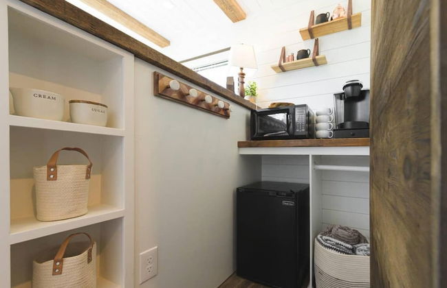 The Strazza House Tiny Container Home 12 min to Magnolia Silos Baylor Downtown - Foto 4