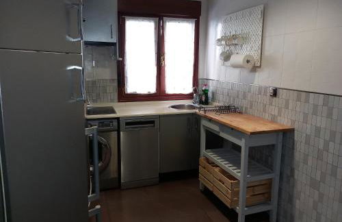 Piso entero llodio a 17km de BILBAO tren y bus - Foto 14