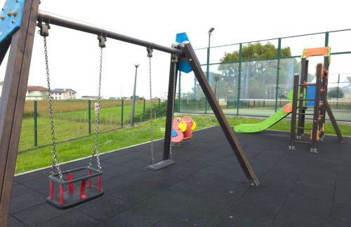 Costa Foz Apartment Playa de Llas, terraza, piscina y pista de pádel - Foto 22