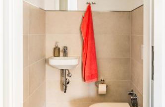 Hangar 19 Superior Apartment mit Terrasse und Garten H1W2 - Foto 24