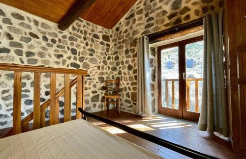 Maison pittoresque à Arlempdes avec cheminée et terrasse - FR-1-582-114 - Foto 8