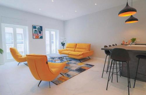 3 bedrooms 3 bath Bivouac 2 min Palais - Photo 1